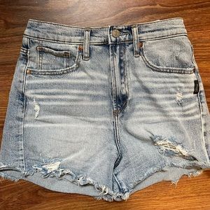 Like New Silver Jeans Shorts Size 26